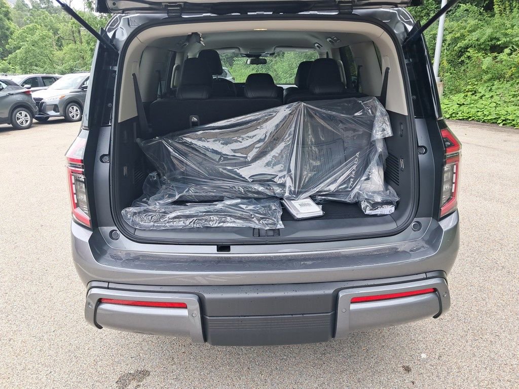 New 2025 Nissan Armada SV image 24