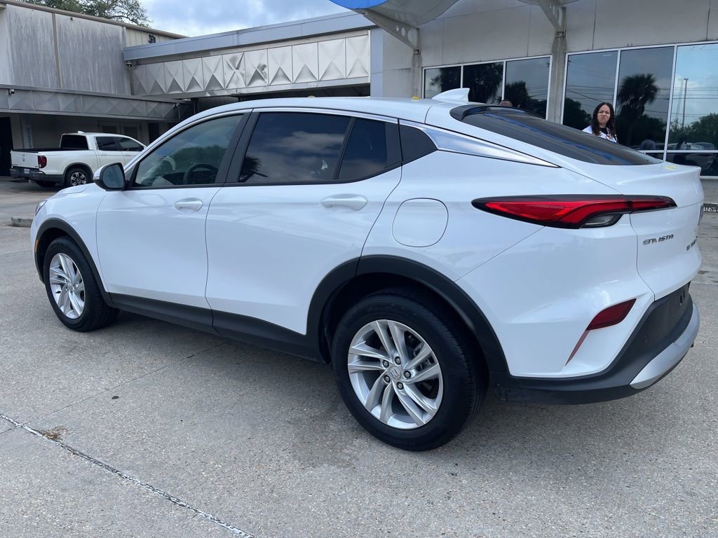 Used 2025 Buick Envista Preferred image 7