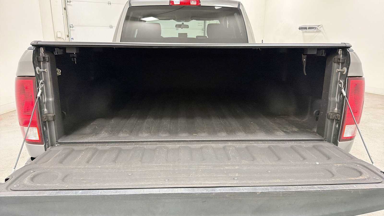 Used 2009 Dodge Ram 1500 Truck ST w/ ST Popular Equipment Group RWD image 27