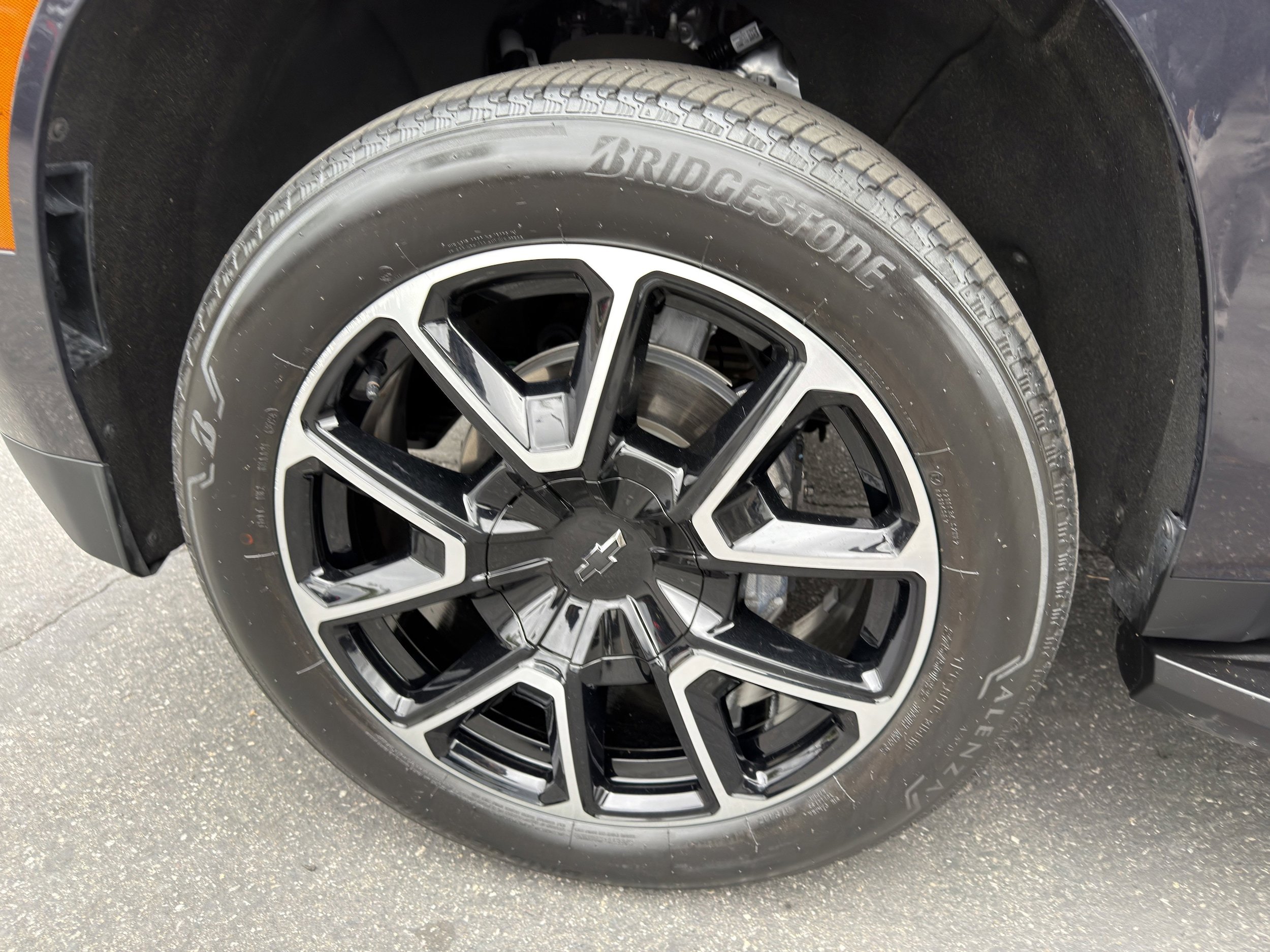 Used 2025 Chevrolet Tahoe RST RWD image 36