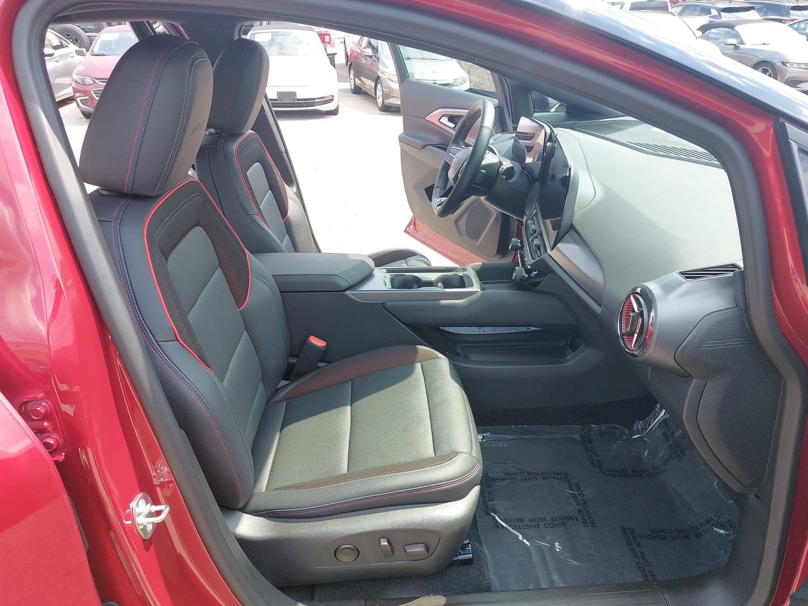 Used 2024 Chevrolet Equinox EV RS FWD image 10
