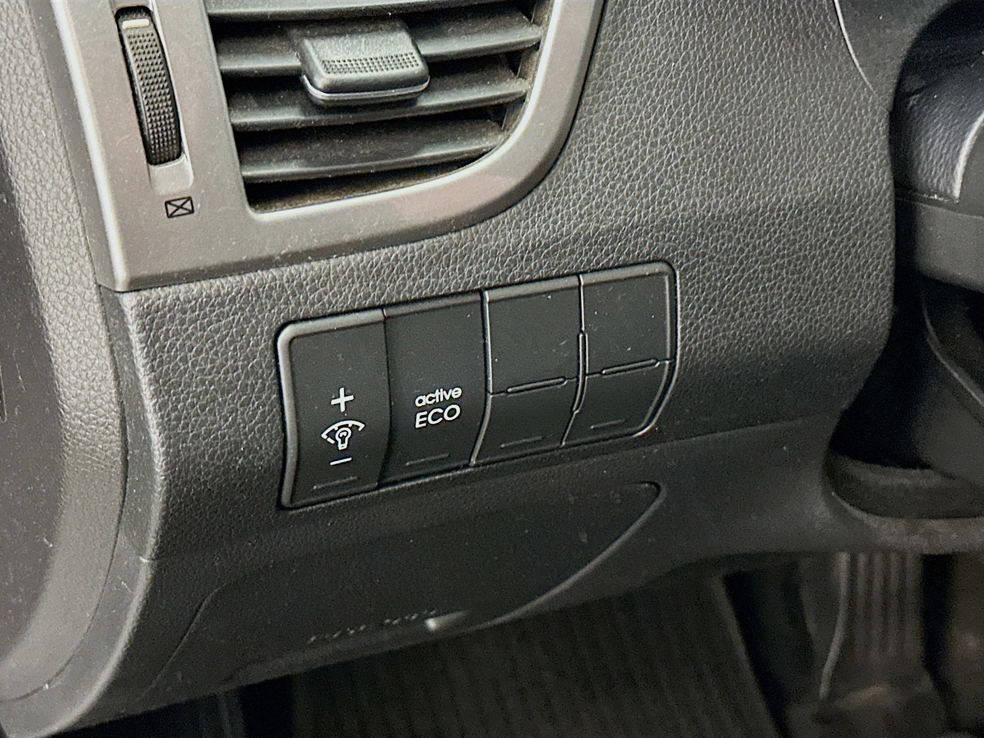 Used 2014 Hyundai Elantra GT image 17