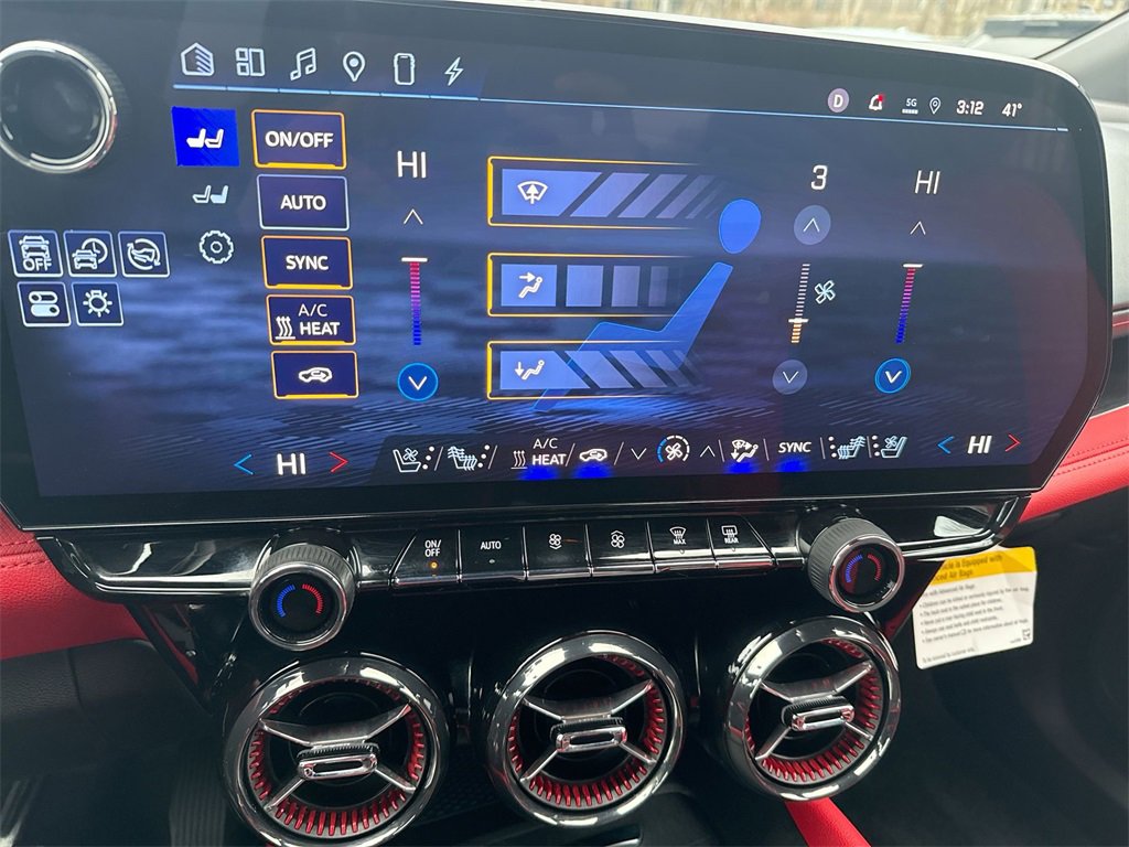 Used 2024 Chevrolet Blazer EV RS image 16