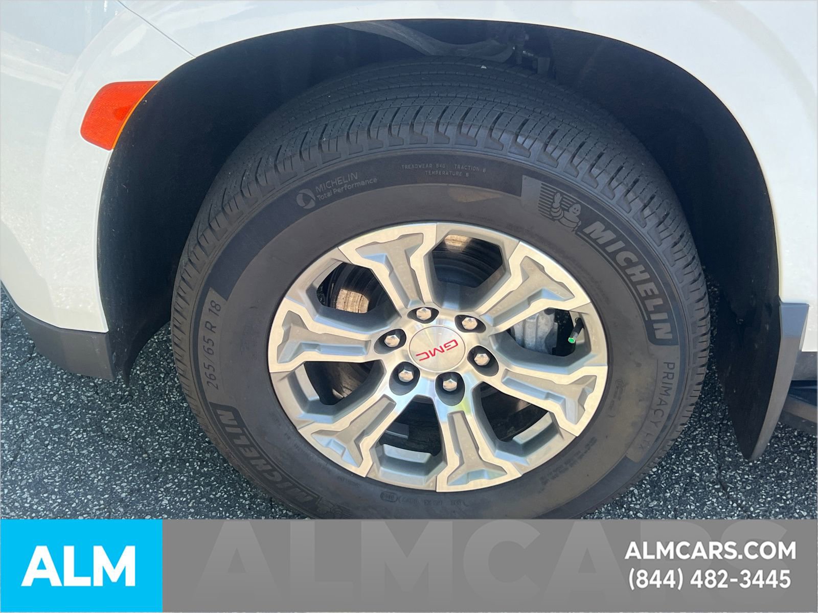 Used 2024 GMC Yukon SLE w/ LPO, Floor Liner Package AWD/4WD image 14