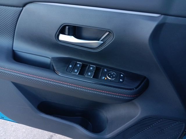 New 2026 Nissan Kicks SR image 15