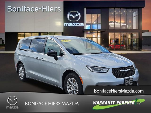 Used 2024 Chrysler Pacifica Touring-L video 1