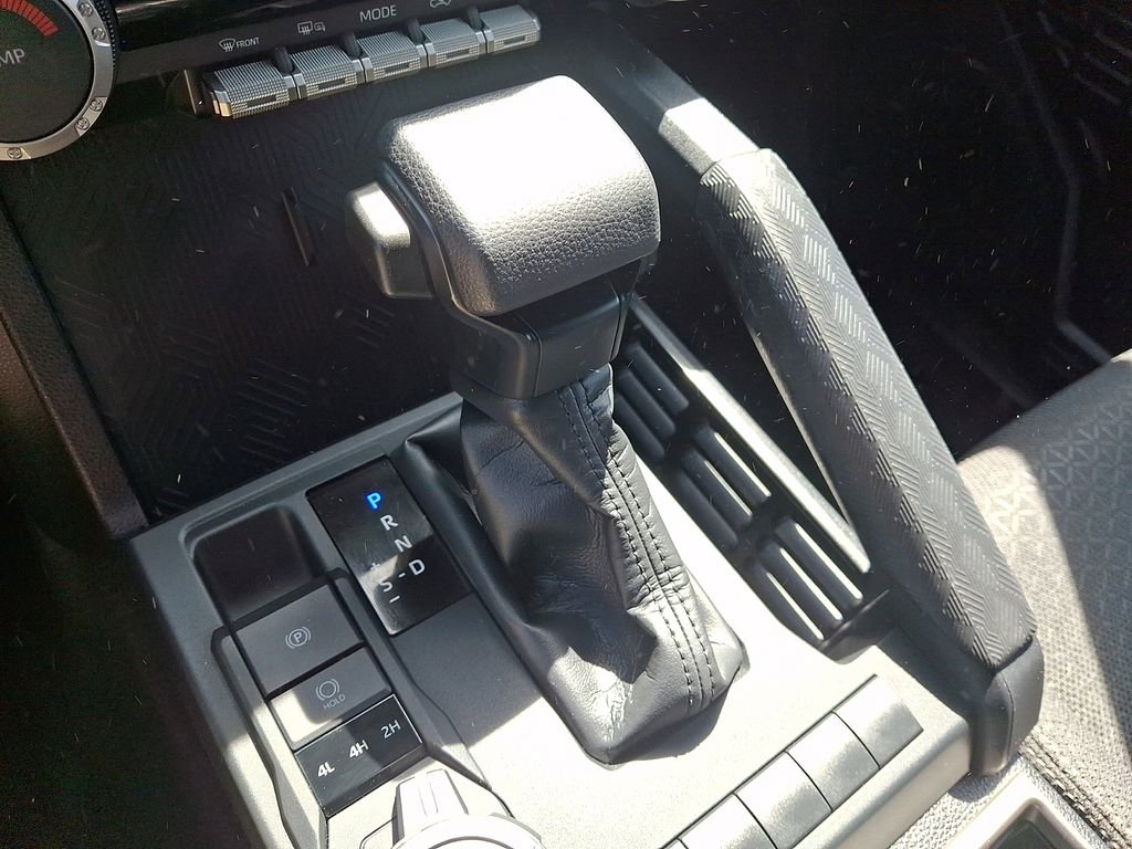 Used 2025 Toyota 4Runner SR5 AWD/4WD image 14