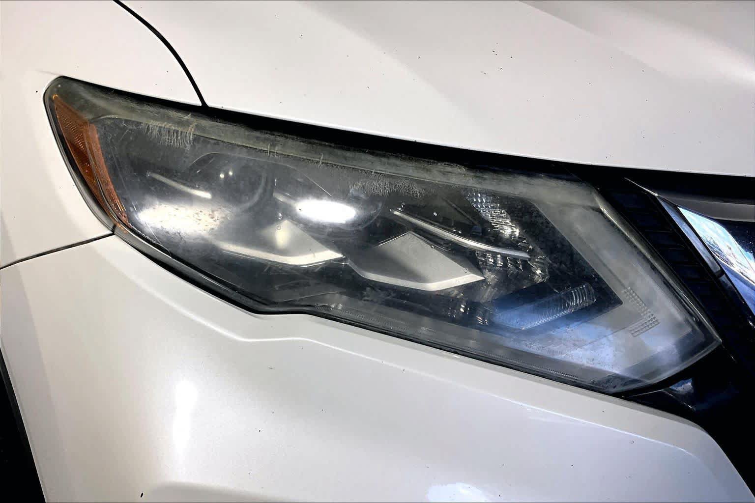 Used 2018 Nissan Rogue SL w/ Premium Package FWD image 26