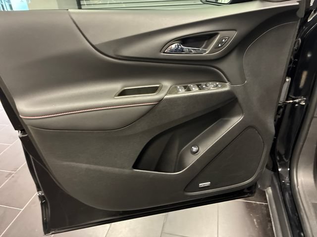 Used 2024 Chevrolet Equinox RS w/ RS Leather Package FWD image 10