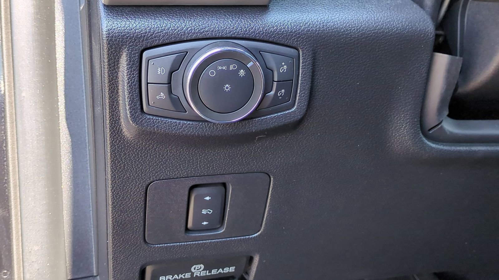 Used 2021 Ford F250 Lariat image 19