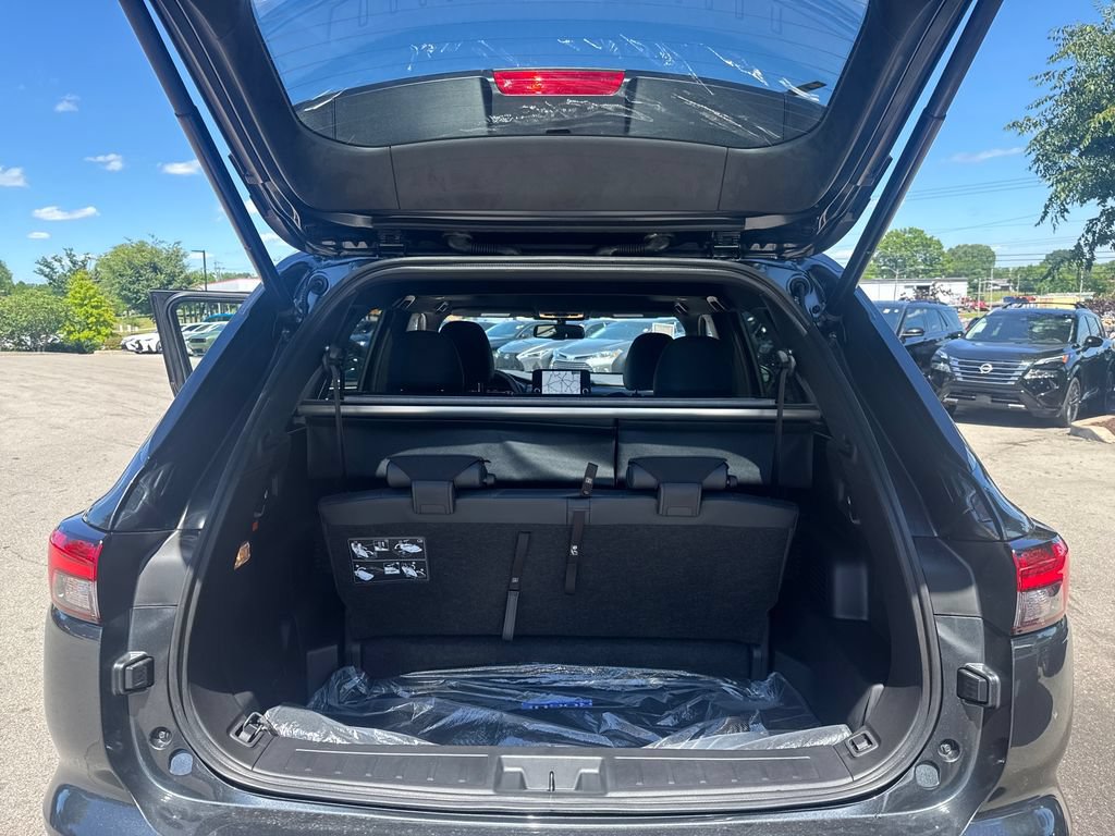 New 2026 Nissan Rogue Platinum AWD/4WD image 21