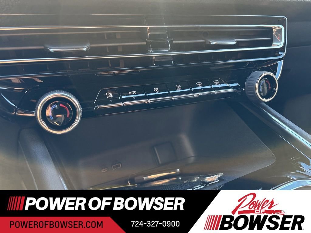 New 2026 Chevrolet Traverse RS w/ LPO, Floor Liner Package image 9