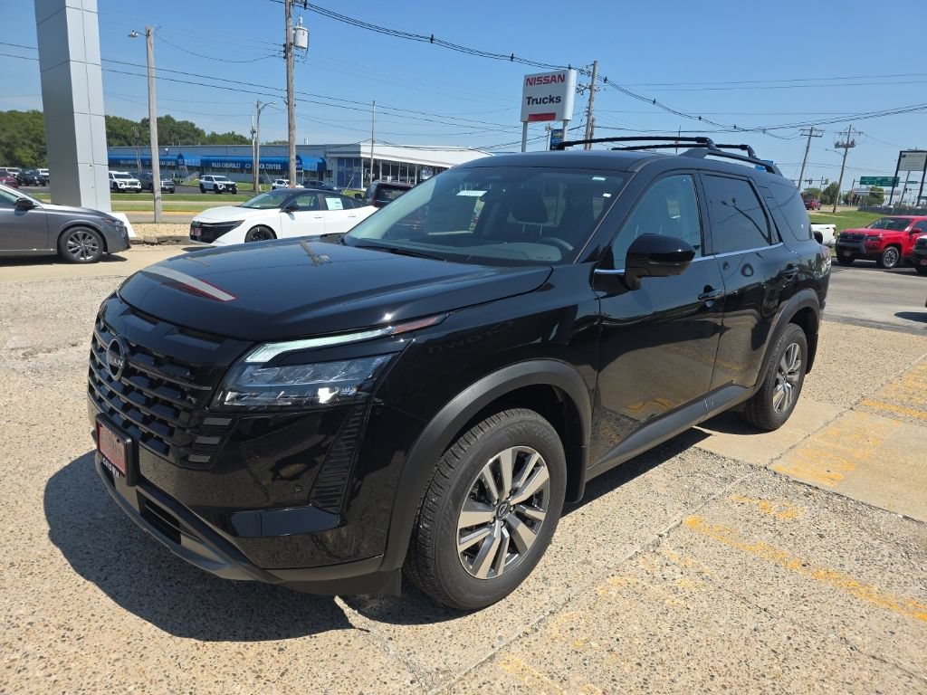 New 2026 Nissan Pathfinder SL AWD/4WD image 10