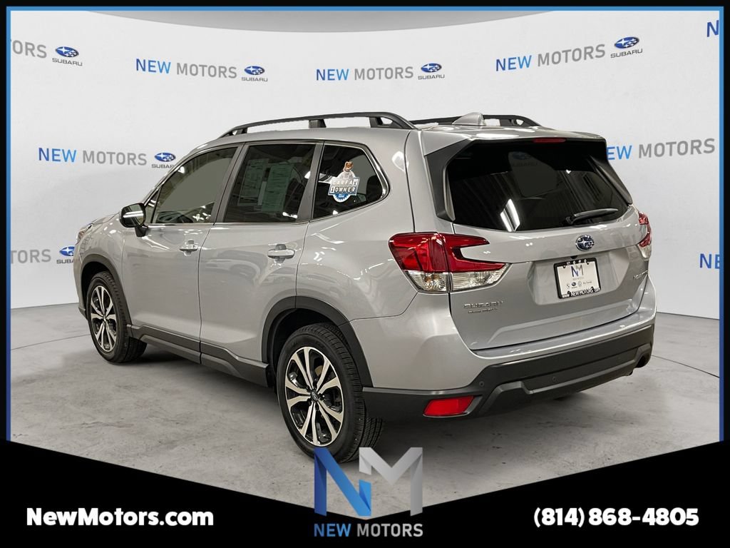 Used 2023 Subaru Forester Limited AWD/4WD image 3