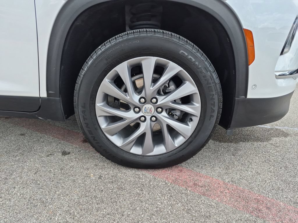 Used 2025 Buick Enclave Preferred w/ Super Cruise Package FWD image 15