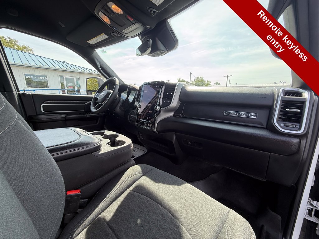 Used 2025 RAM 2500 Big Horn AWD/4WD image 46
