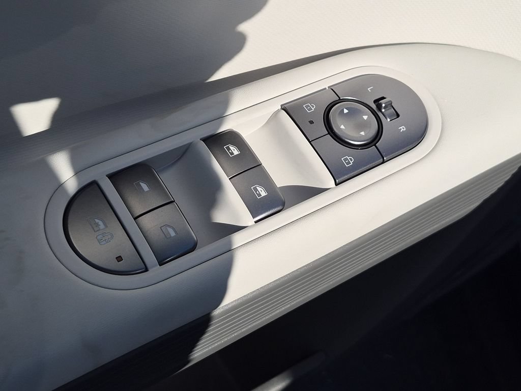 New 2026 Hyundai Ioniq 5 SEL RWD image 13