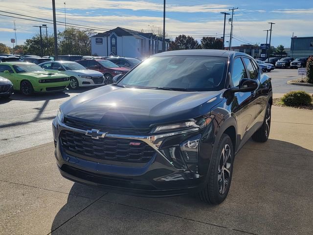 New 2026 Chevrolet Trax RS w/ Sunroof Package image 9