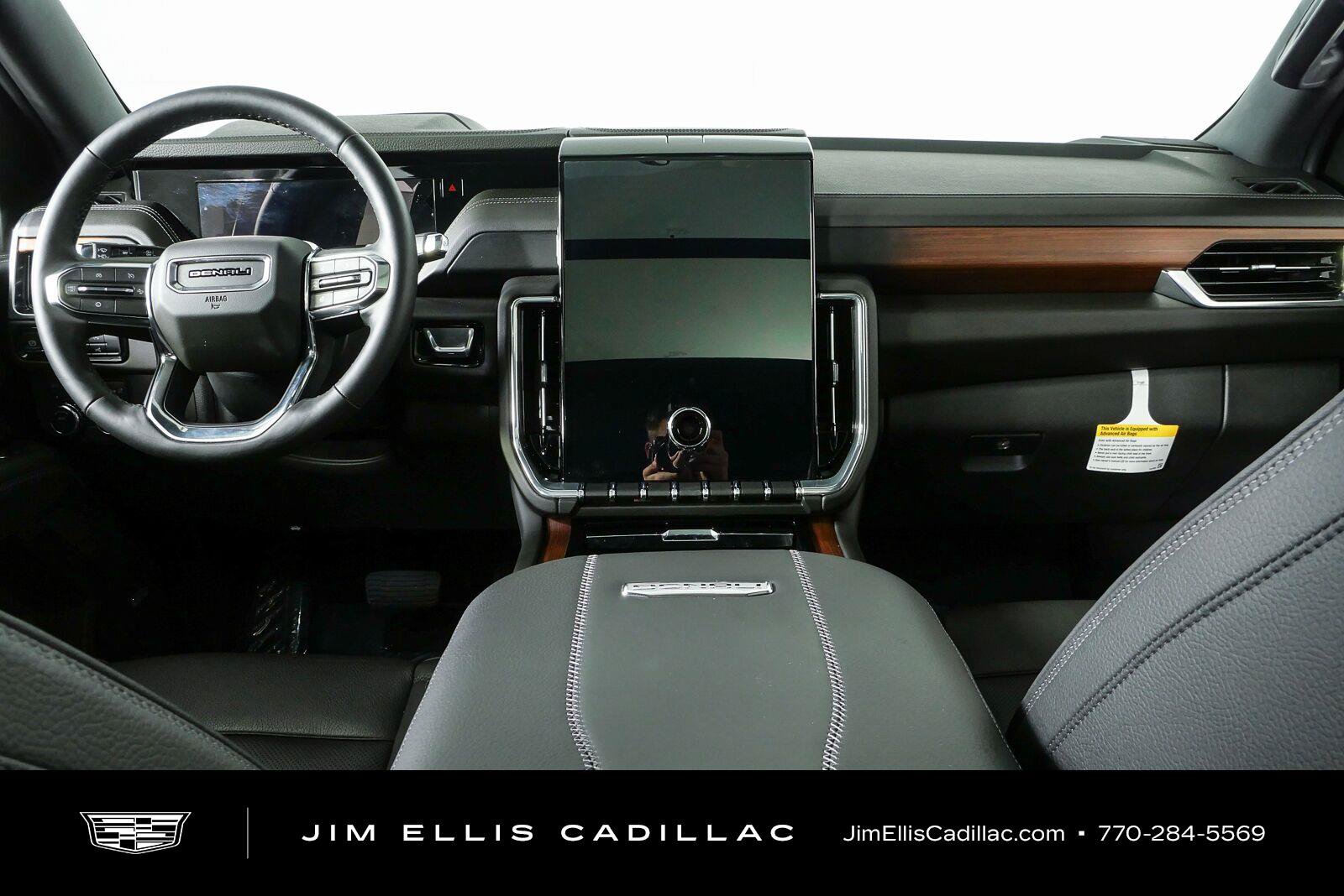 Used 2025 GMC Yukon XL Denali w/ Sun & Power Step Package AWD/4WD image 19