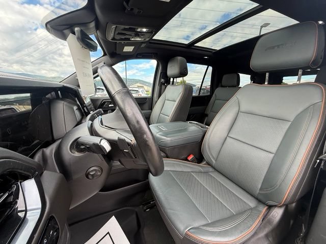 Used 2025 GMC Yukon AT4 w/ AT4 Premium Package AWD/4WD image 11