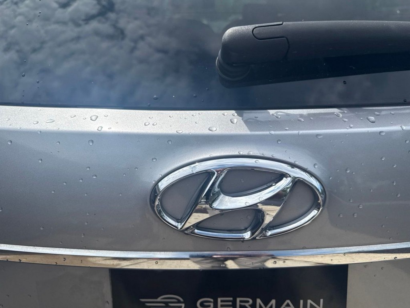 Used 2015 Hyundai Santa Fe Limited w/ Option Group 04 FWD image 8