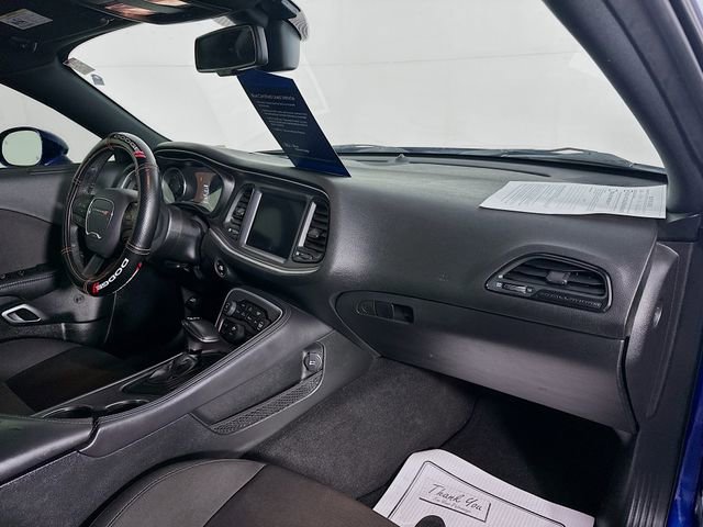 Used 2020 Dodge Challenger R/T w/ Driver Convenience Group RWD image 34