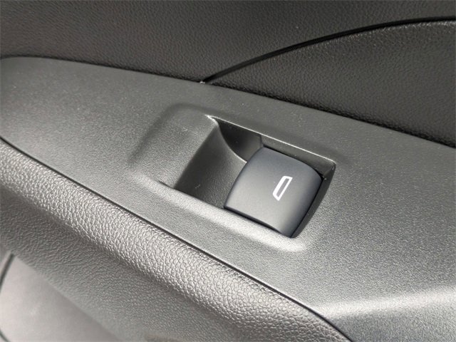 New 2026 Chevrolet Trax LT w/ Sunroof Package image 30