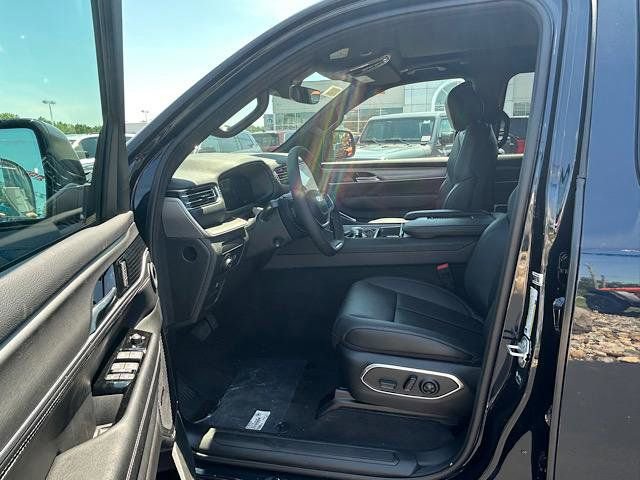 New 2025 Jeep Wagoneer Series II w/ Convenience Group I AWD/4WD image 6