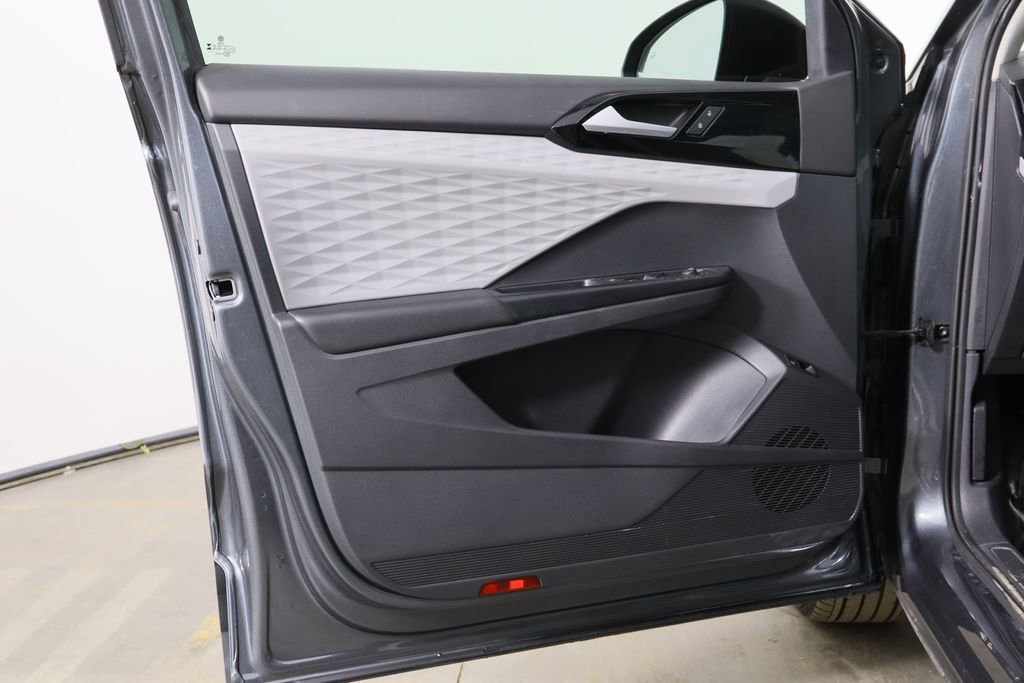 Used 2023 Volkswagen Taos S image 19