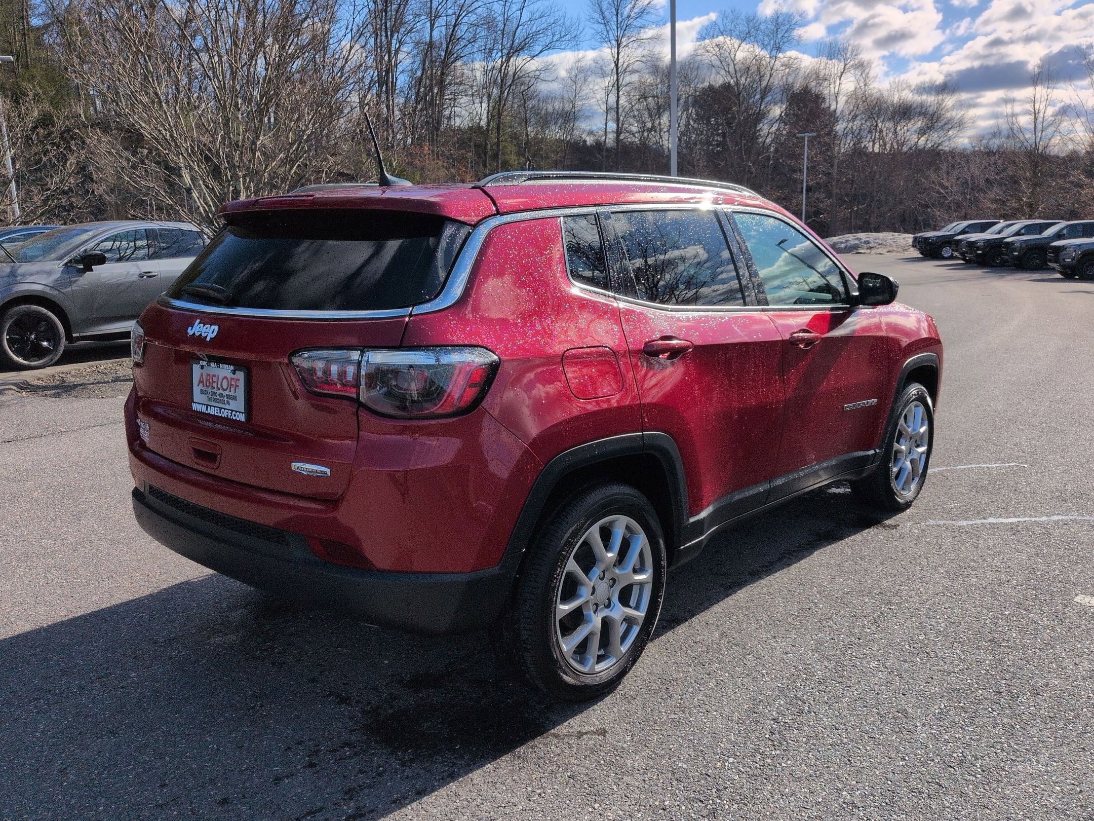 Used 2024 Jeep Compass Latitude image 5