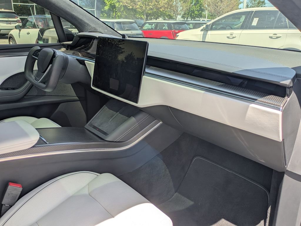 Used 2022 Tesla Model X Plaid image 29
