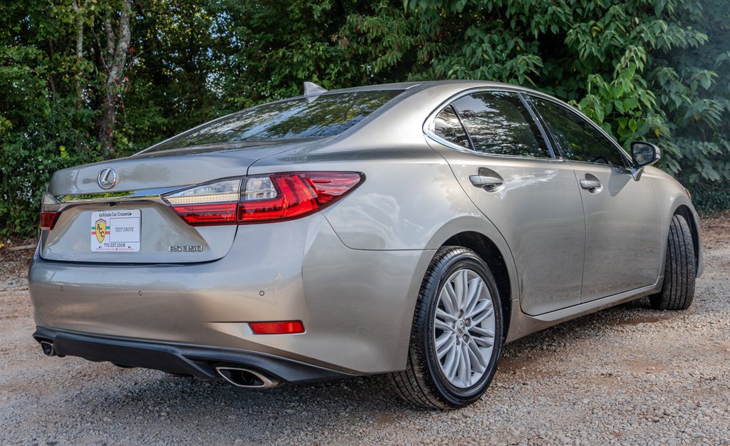 Used 2017 Lexus ES 350 w/ Premium Package FWD image 5