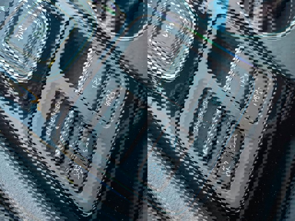 Used 2025 Honda Pilot Touring image 25