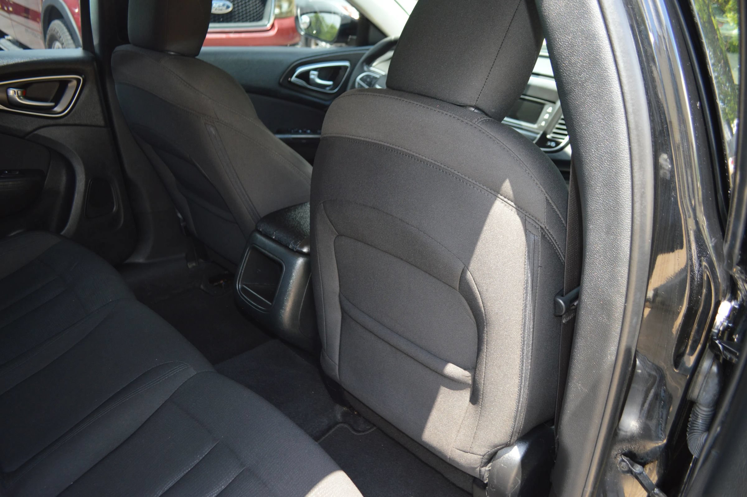 Used 2016 Chrysler 200 Limited FWD image 25