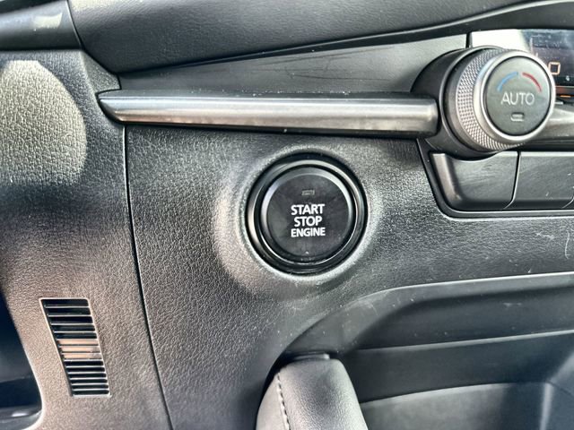 Used 2021 MAZDA MAZDA3 s image 31