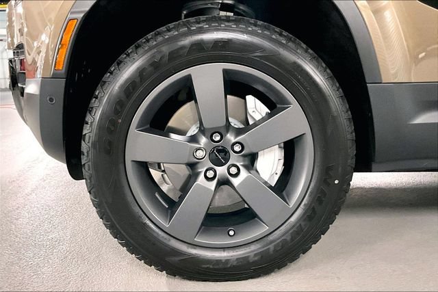 Certified 2026 Land Rover Defender 130 S AWD/4WD image 8