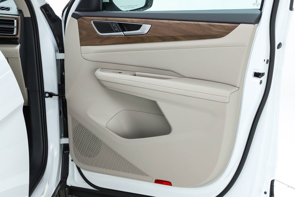 New 2026 Volkswagen Atlas SE image 32