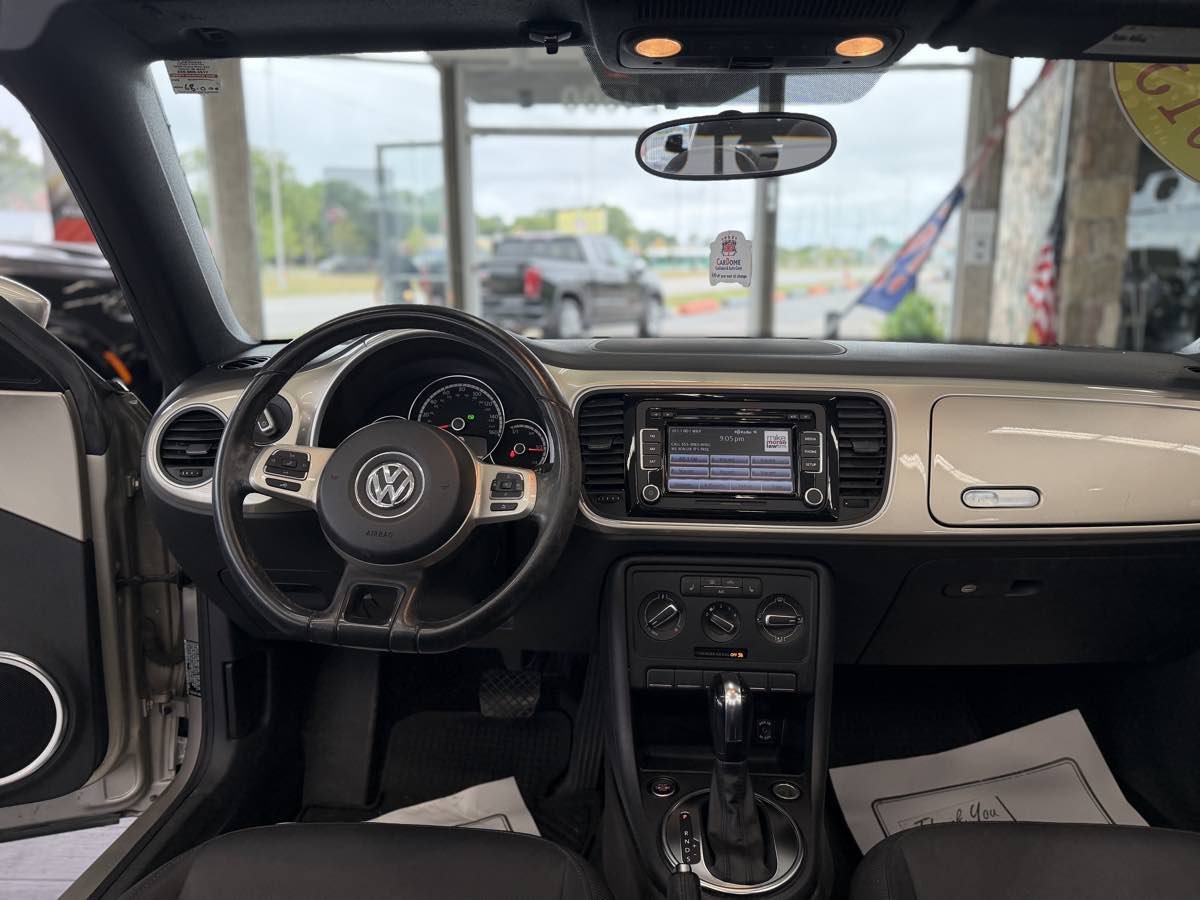 Used 2013 Volkswagen Beetle 2.5 FWD image 35