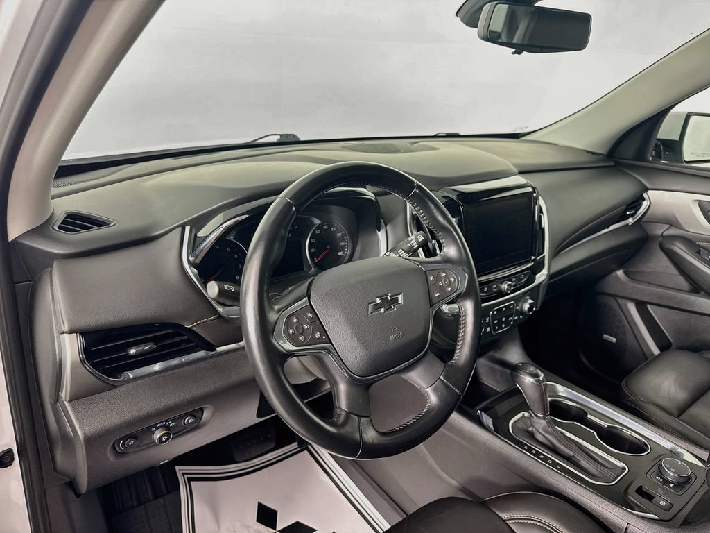 Used 2020 Chevrolet Traverse RS FWD image 10