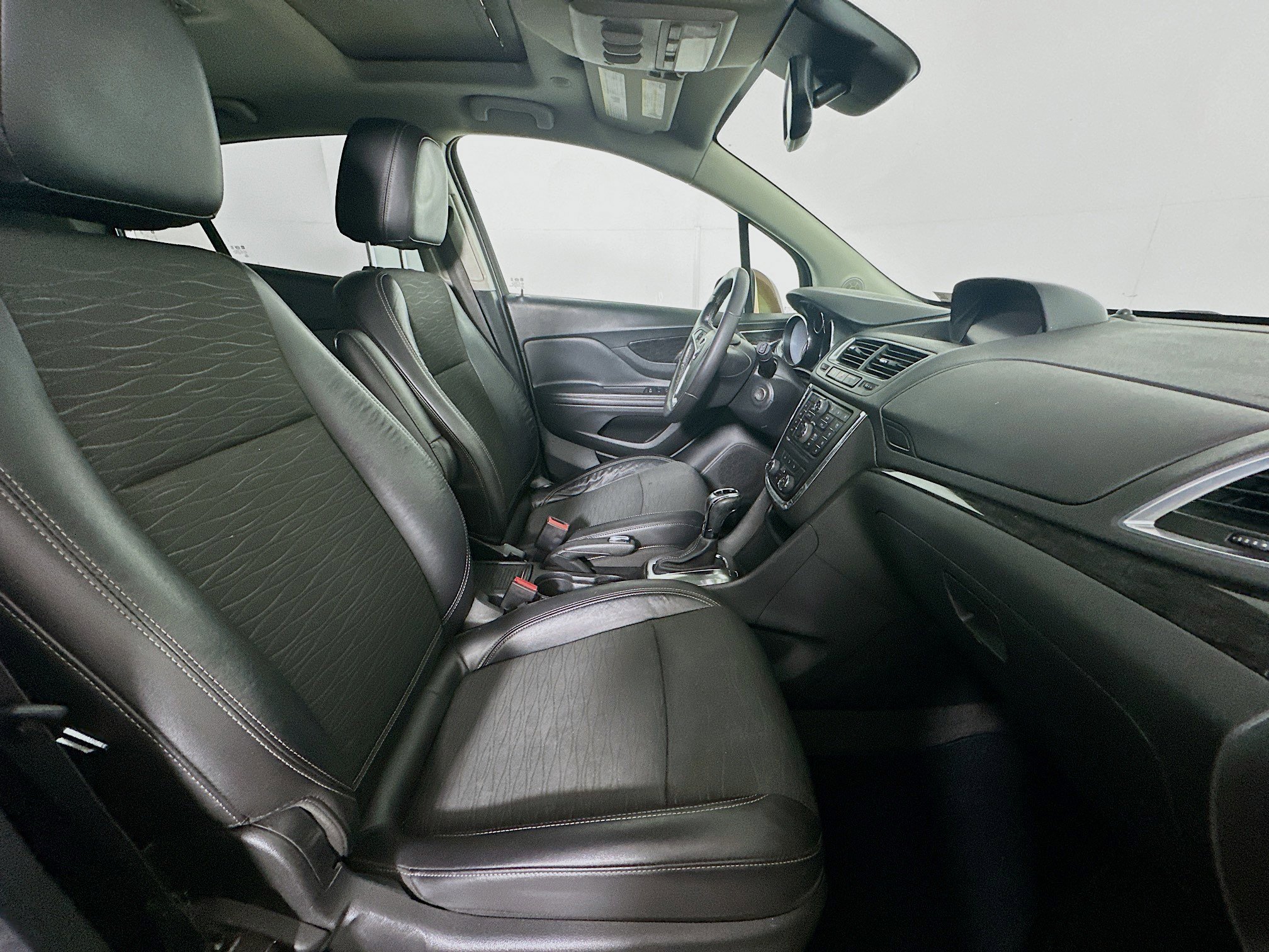 Used 2016 Buick Encore Sport Touring FWD image 31