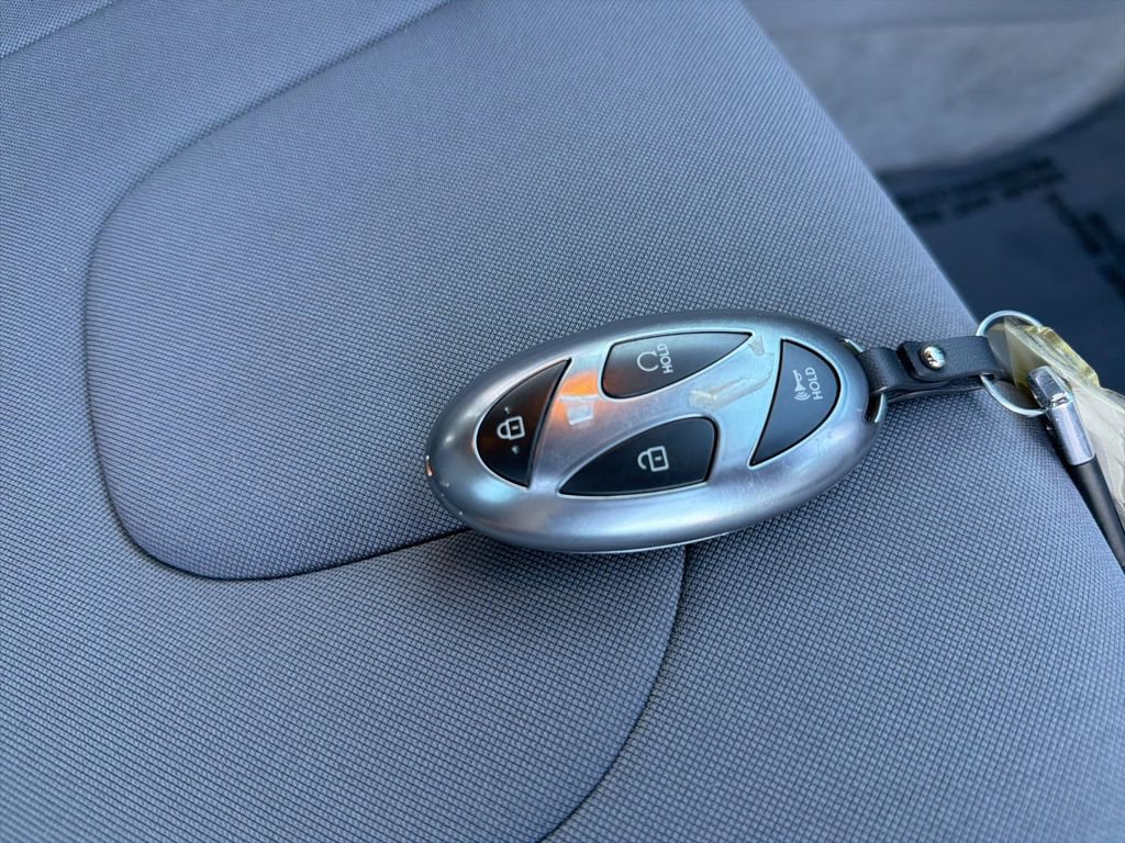 New 2025 Hyundai Elantra Sport image 25