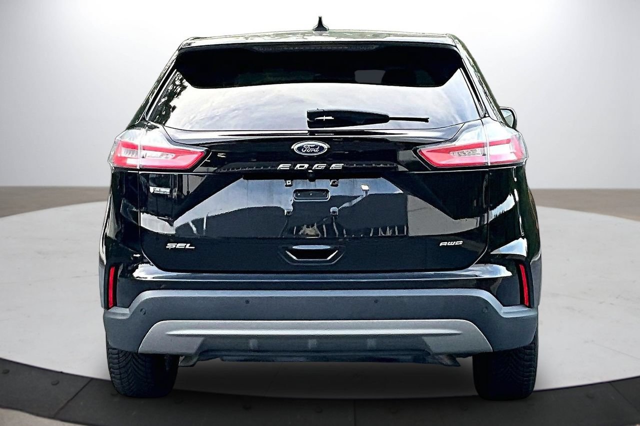 Used 2024 Ford Edge SEL AWD/4WD image 7