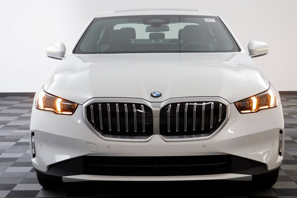 New 2026 BMW 530i xDrive w/ Premium Package AWD/4WD image 22