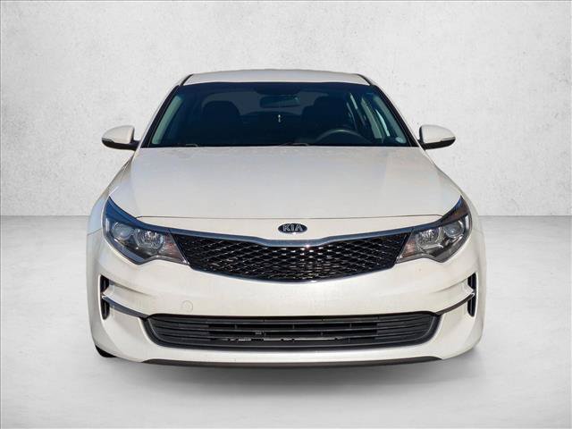 Used 2017 Kia Optima LX FWD image 2