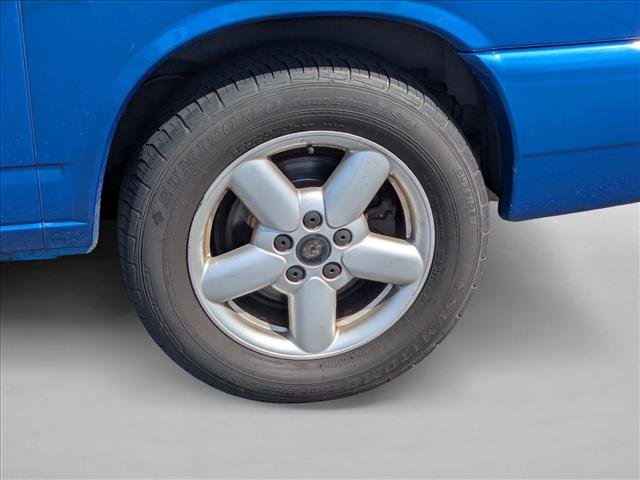 Used 2002 Volkswagen Eurovan MV image 16