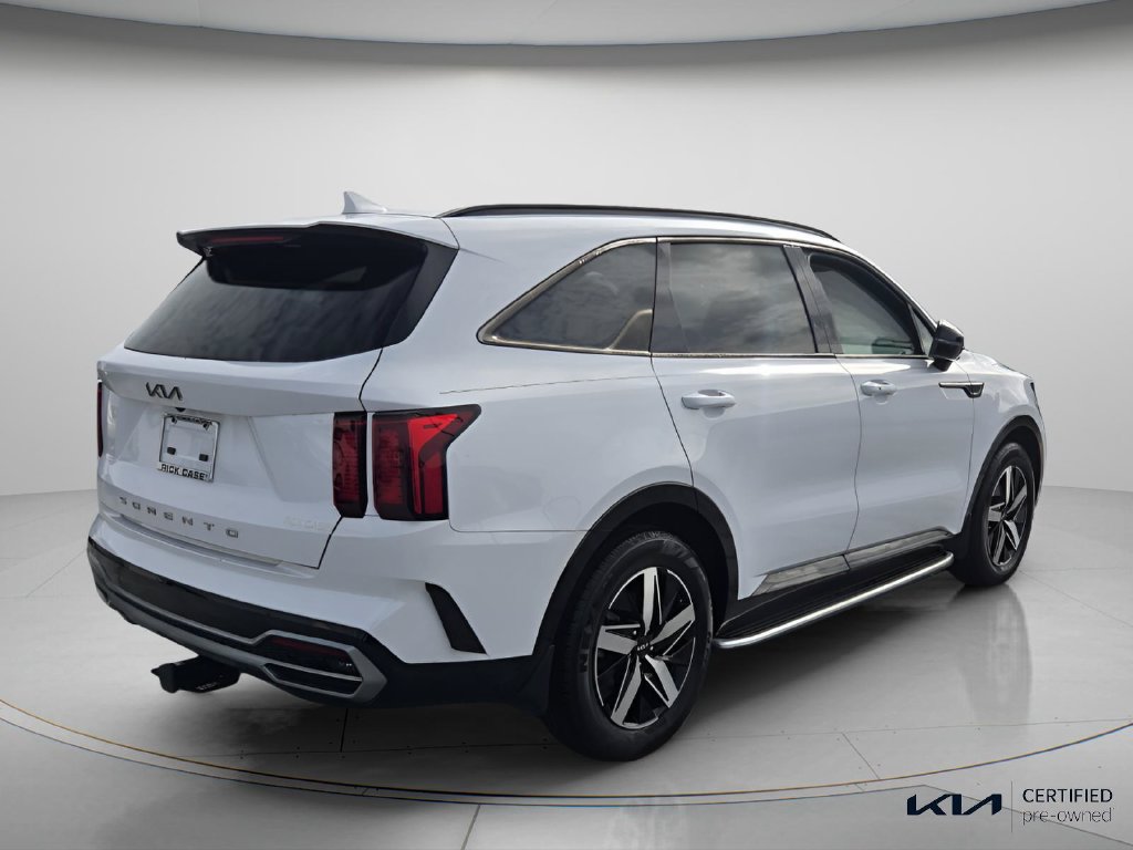 Certified 2022 Kia Sorento S FWD image 7
