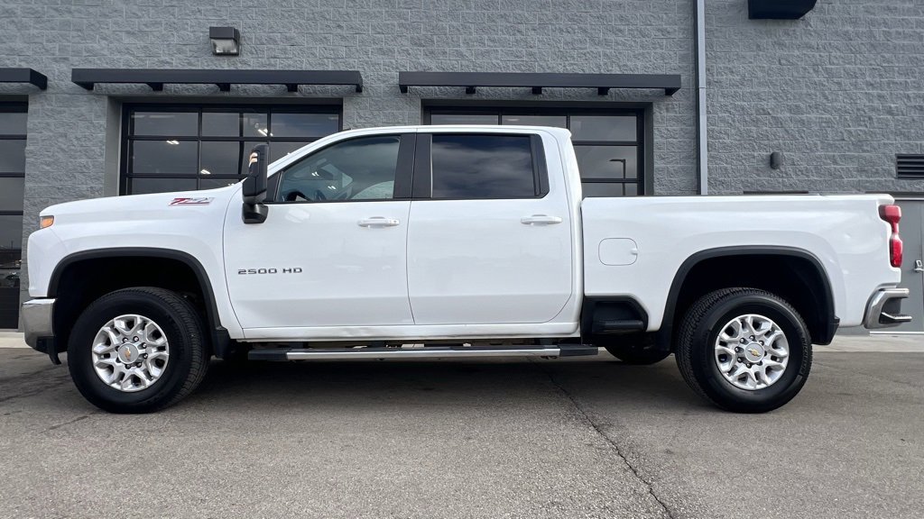 Used 2023 Chevrolet Silverado 2500 LT w/ Convenience Package image 4