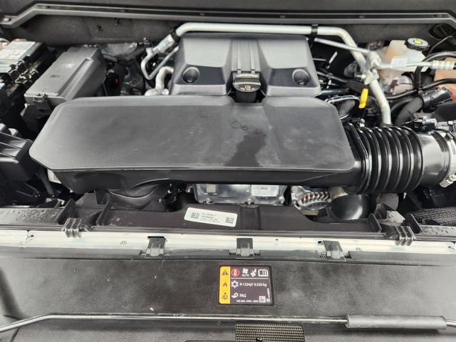 Used 2025 GMC Canyon Denali AWD/4WD image 32