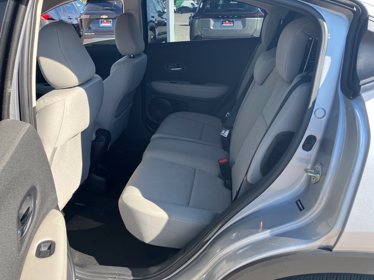 Used 2019 Honda HR-V LX image 8