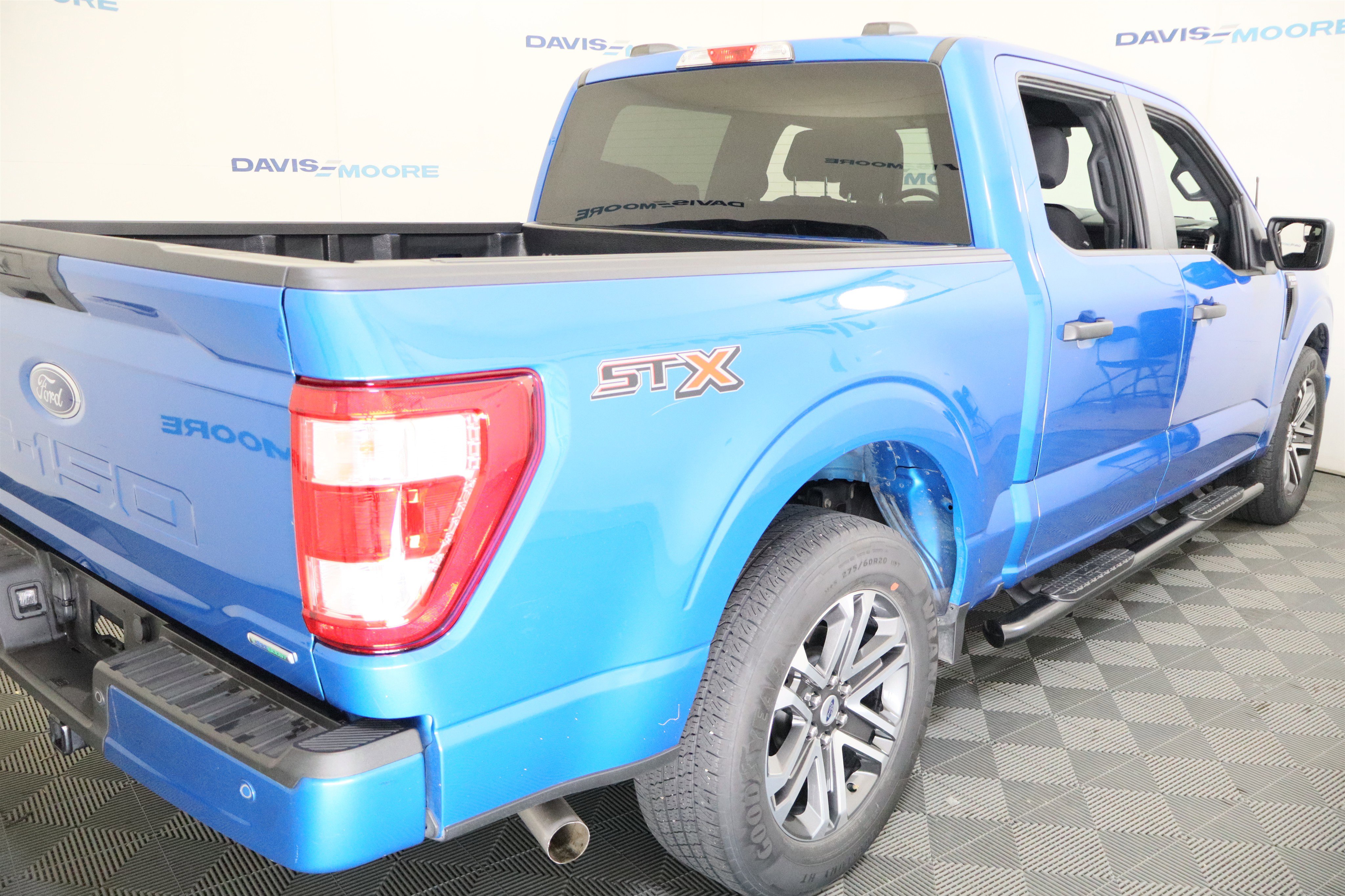Used 2021 Ford F150 XL w/ STX Appearance Package RWD image 6